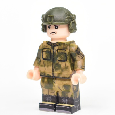 LShZ helmet with headphones for LEGO figures