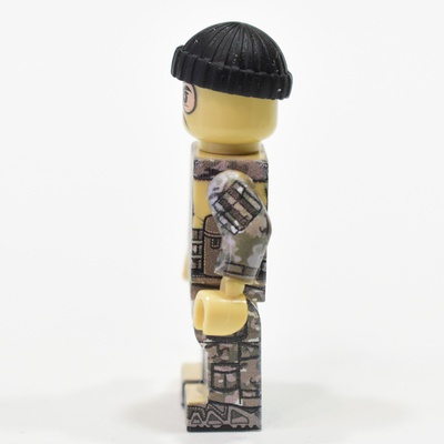 military knitted hat for lego figures black