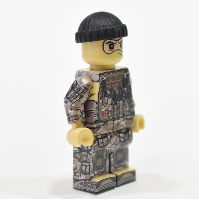 military knitted hat for lego figures black