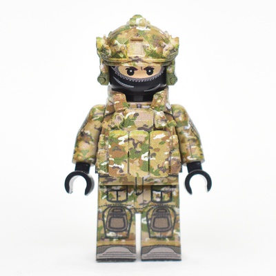 Russian Soldier in G3 multicam uniform with helmet and plate carrier/ (not LEGO)