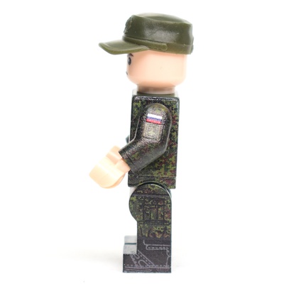 Russian soldier in summer uniform Digital Flora Camo (not LEGO)