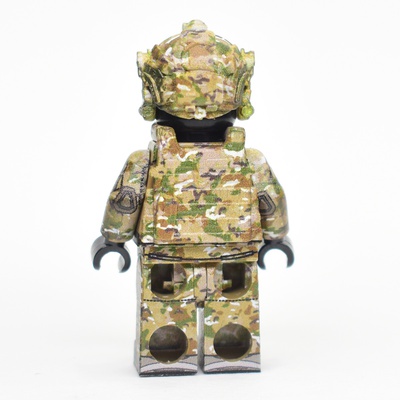 Russian Soldier in G3 multicam uniform with helmet and plate carrier/ (not LEGO)