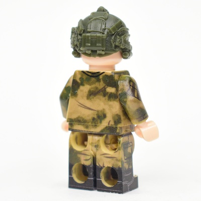 Russian soldier in Moss camouflage. (not LEGO)