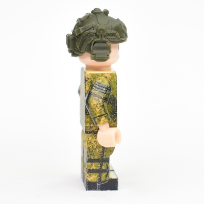 Russian soldier in 6Sh122 camouflage suit. (not LEGO)