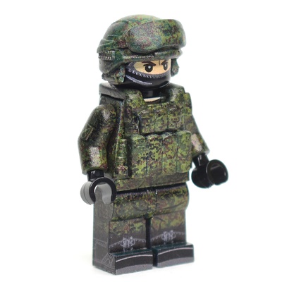 Russian soldier in summer uniform Digital Flora Camo, with helmet and vest. (not LEGO)