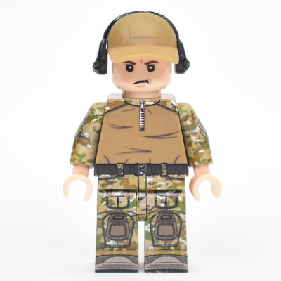 Russian Soldier in G3 multicam uniform / (not LEGO)