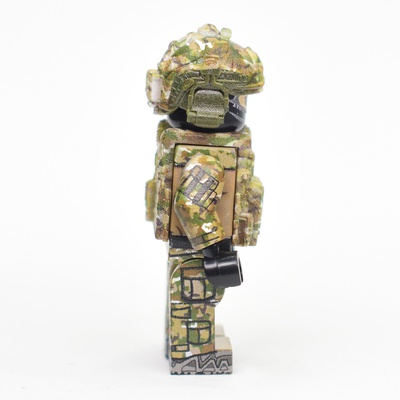 Russian Soldier in G3 multicam uniform with helmet and plate carrier/ (not LEGO)