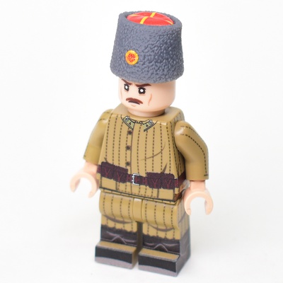 Papakha Fur Hat for Red Army General with Cockade 1940 for lego minifigures